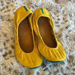 Tieks ballet flats - Size 9 - Mustard yellow